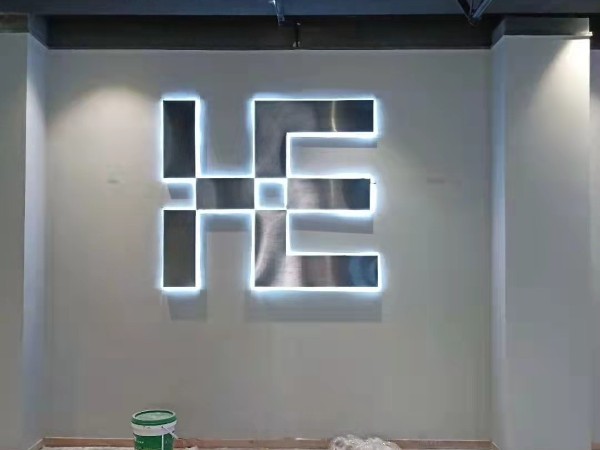 鐵皮烤漆發(fā)光字