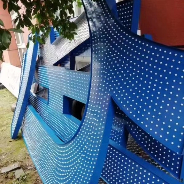 鋁板發(fā)光字 鋁板穿孔字