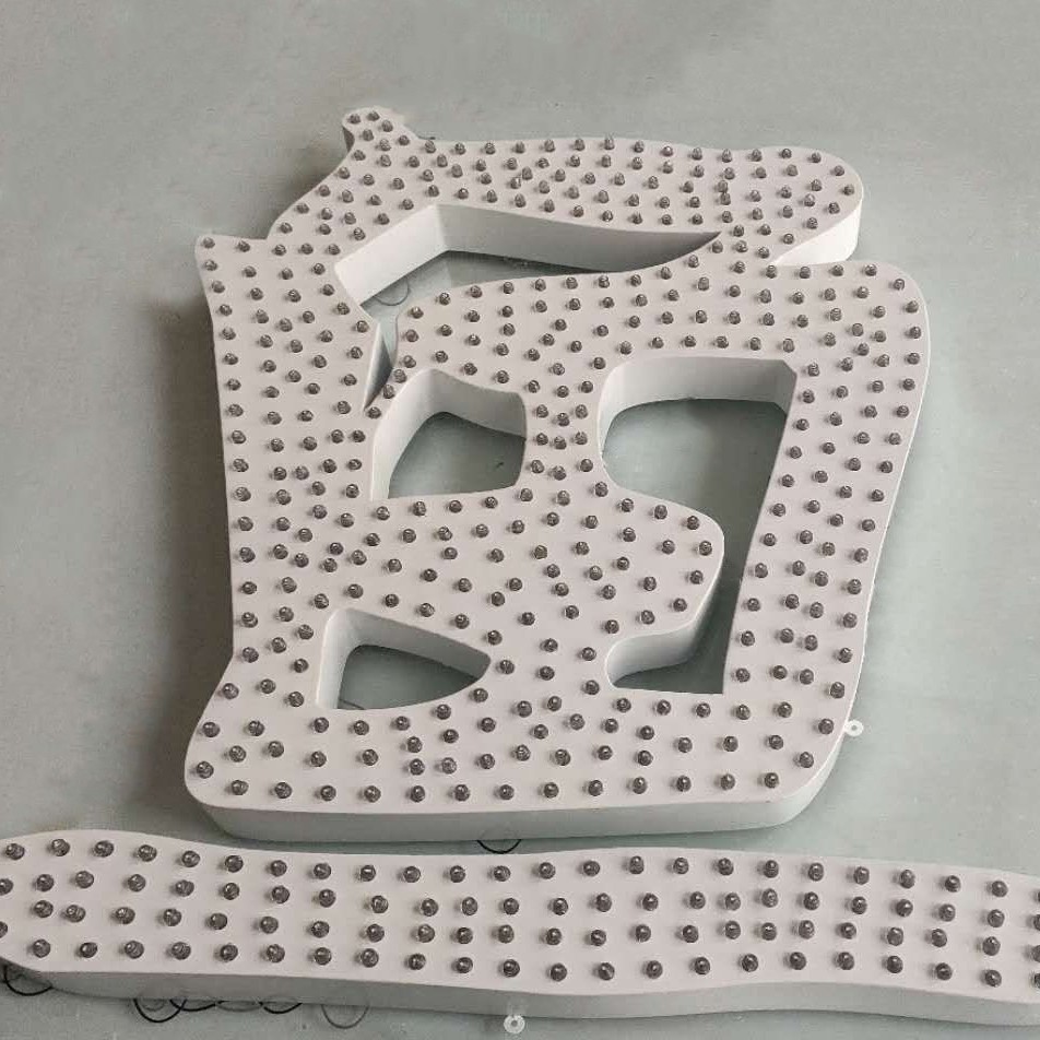 外露發(fā)光字 穿孔字外露發(fā)光字沖孔字