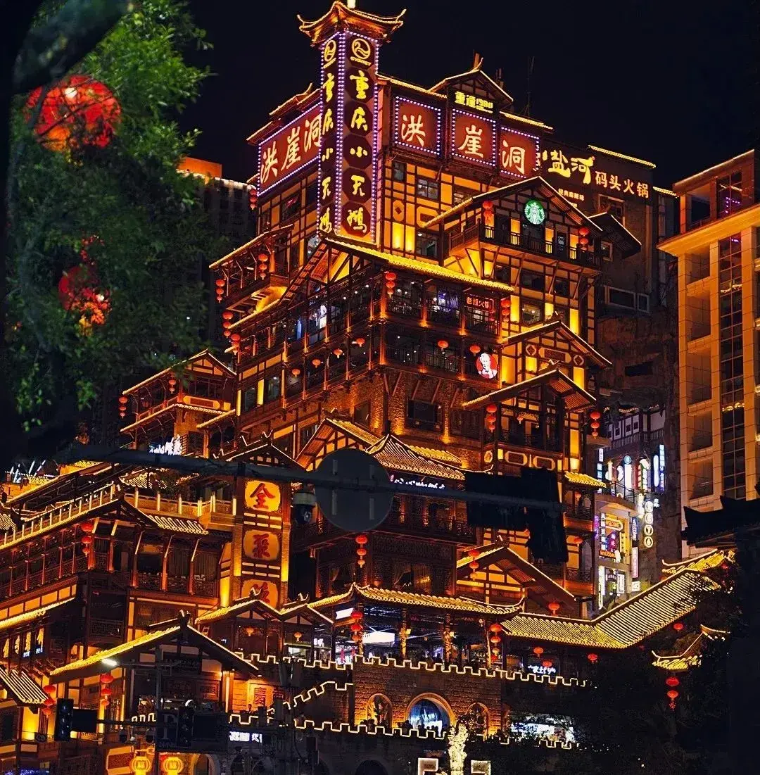 走訪長沙、重慶等地后，我總結出一套雙面字廣告牌“吸金術”8