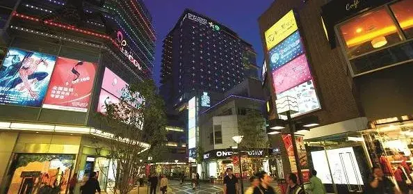 走訪10多位廣告公司用戶，才一些這份外墻鏤空燈箱制造裝置指南13