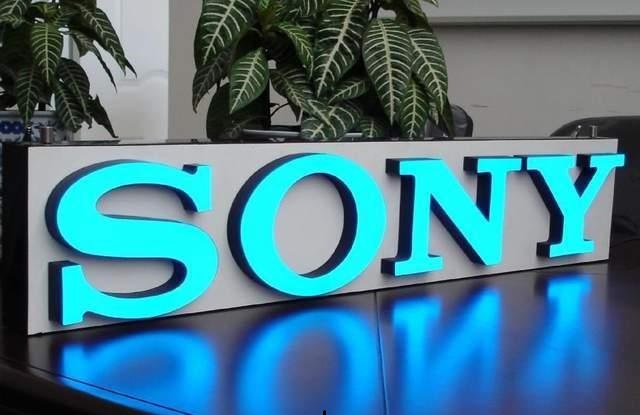 軟邊帶發(fā)光字