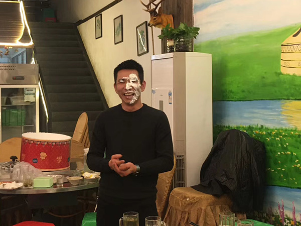 愿每個(gè)特殊的日子，都有鑫麗華家人們的陪伴