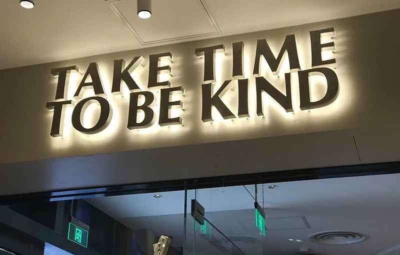 背發(fā)光字 背發(fā)光字